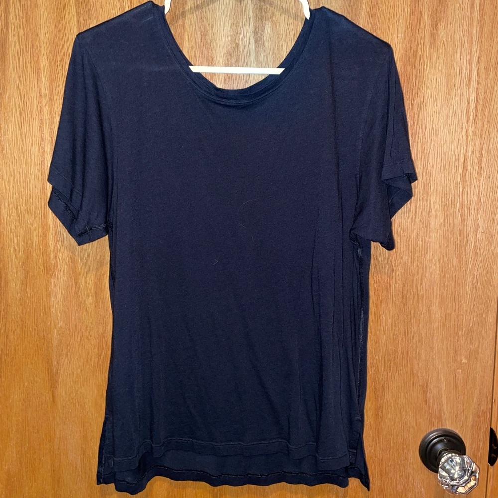 Lululemon Tee